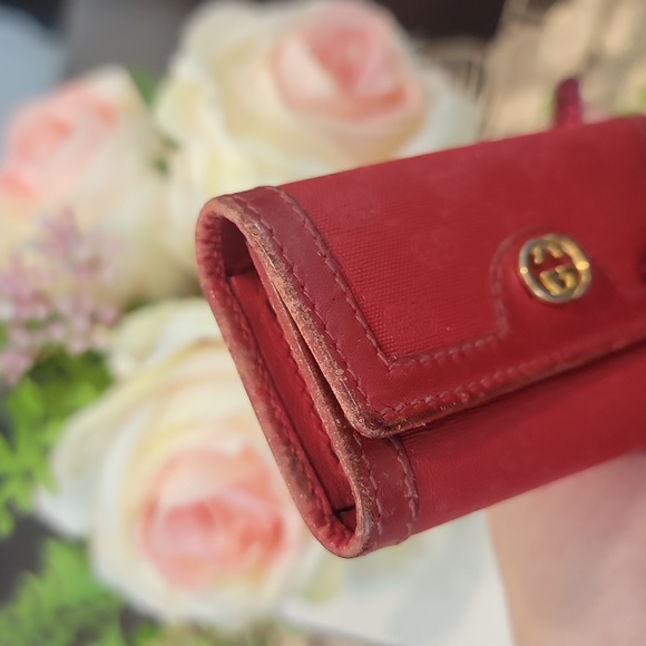 Authentic Gucci key case - Picture 3 of 9
